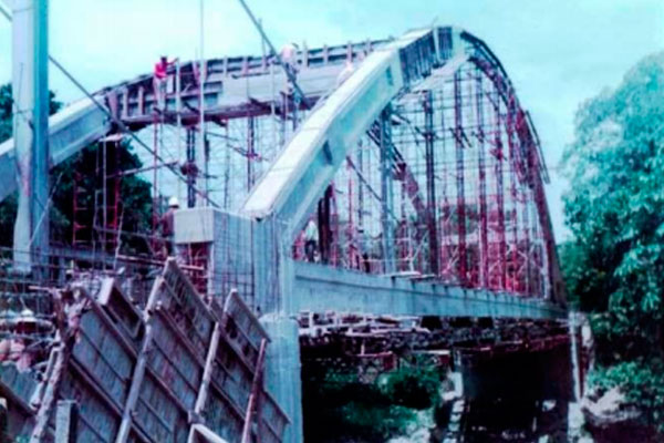 Puente Río Sevilla