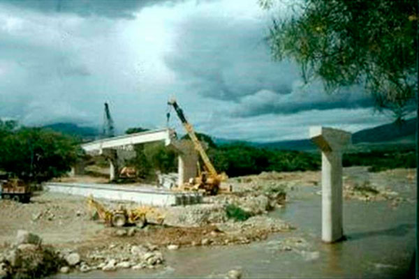 Puente Elías Soto